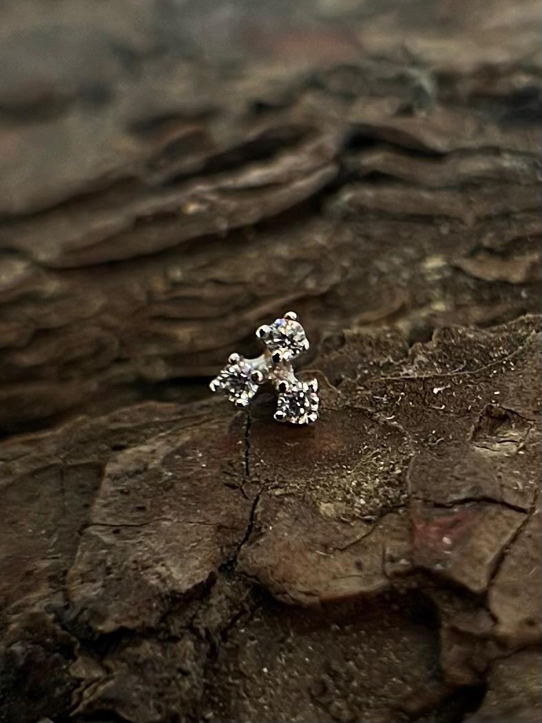 18k White Gold Tiny Trinity